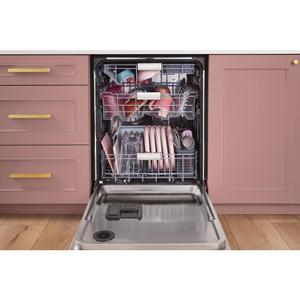 7.25 cu. ft. MaxTub Largest Dishwasher Tub* *Based on usable volume.